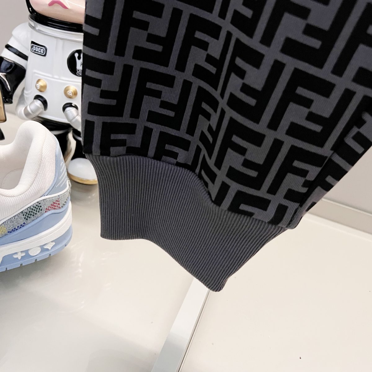 Fendi Unisex Pants Size S-XL - Image 8