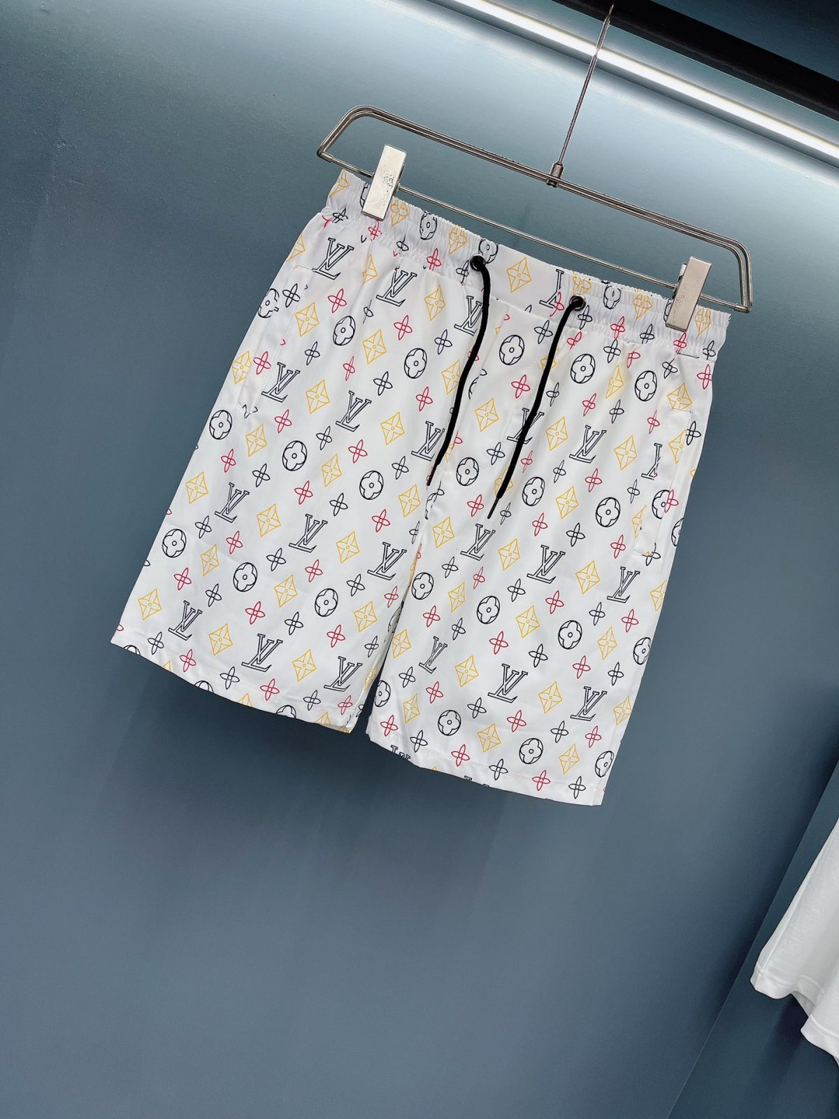 Louis Vuitton Beach Pants Size M-XXXL - Image 2