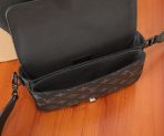 Louis Vuitton M83567 Montsouris Wearable Wallet Shoulder Bags Size 22*12*6cm - Image 8
