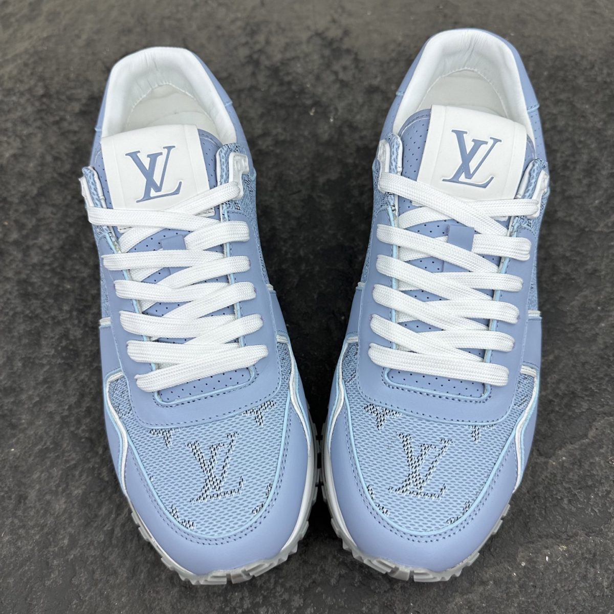 Louis Vuitton Run Away Sneaker For Men Size 39-46 - Image 3