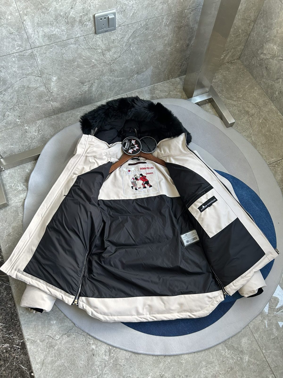 Moose Knuckles 06 Men Winter Jacket Size S-XXL Beige - Image 4