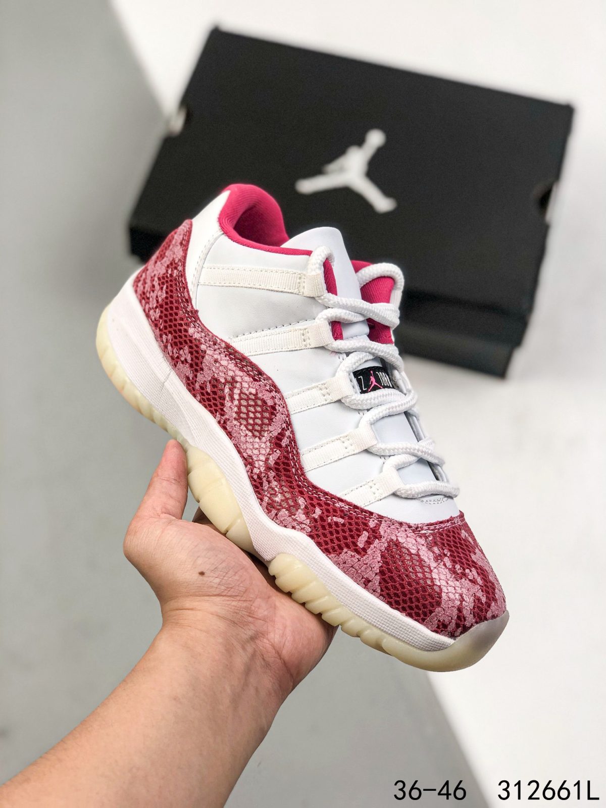Nike Air Jordan 11 Mens/Women Sneakers Shoes Gr. 36-46 - Image 1