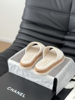 Chanel 2024 New Slippers Size 36-41 - Image 4