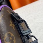 Louis Vuitton Keepall Bandoulière 25 Bags for Men - Image 7