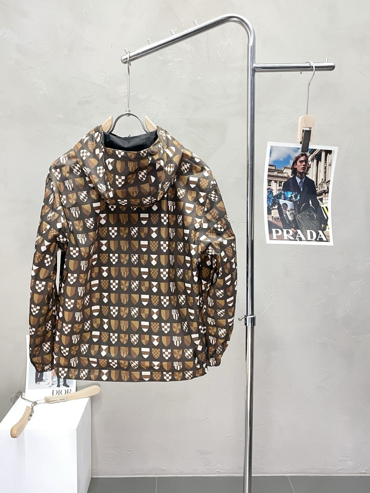 Fendi Unisex Jacket Size M-XXXL - Image 4