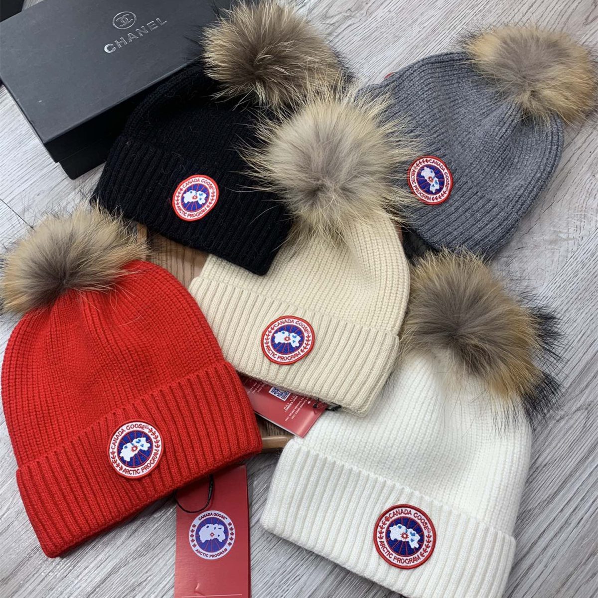 Canada Goose Knitted Hat 5-Color - Image 1