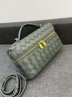 Bottega Veneta Vanity Case Shoulder Bags 24*13*6cm - Image 6