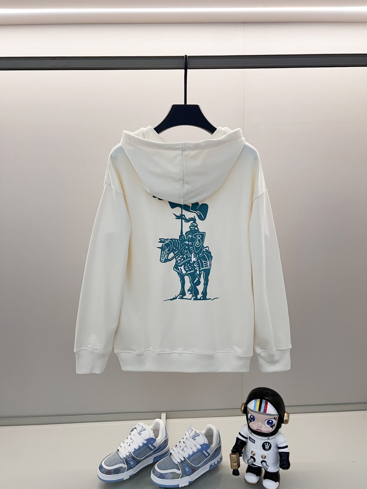 Burberry Unisex Sweatshirt Size S-XL - Image 8