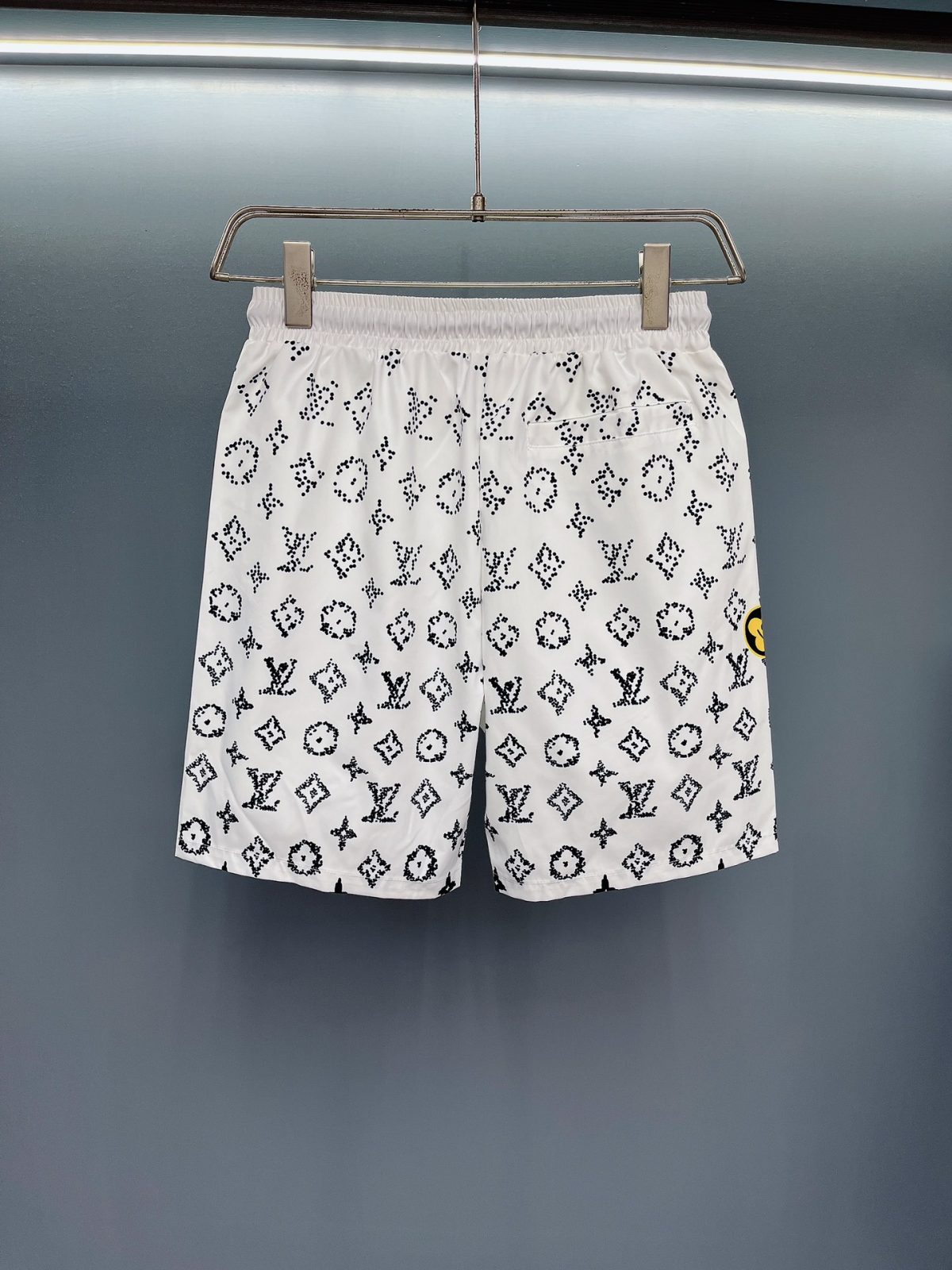 Louis Vuitton Beach Pants Size M-XXXL - Image 8
