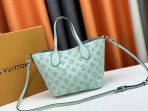 Louis Vuitton Blossom Women Handbag 20*20*12.5cm - Image 5