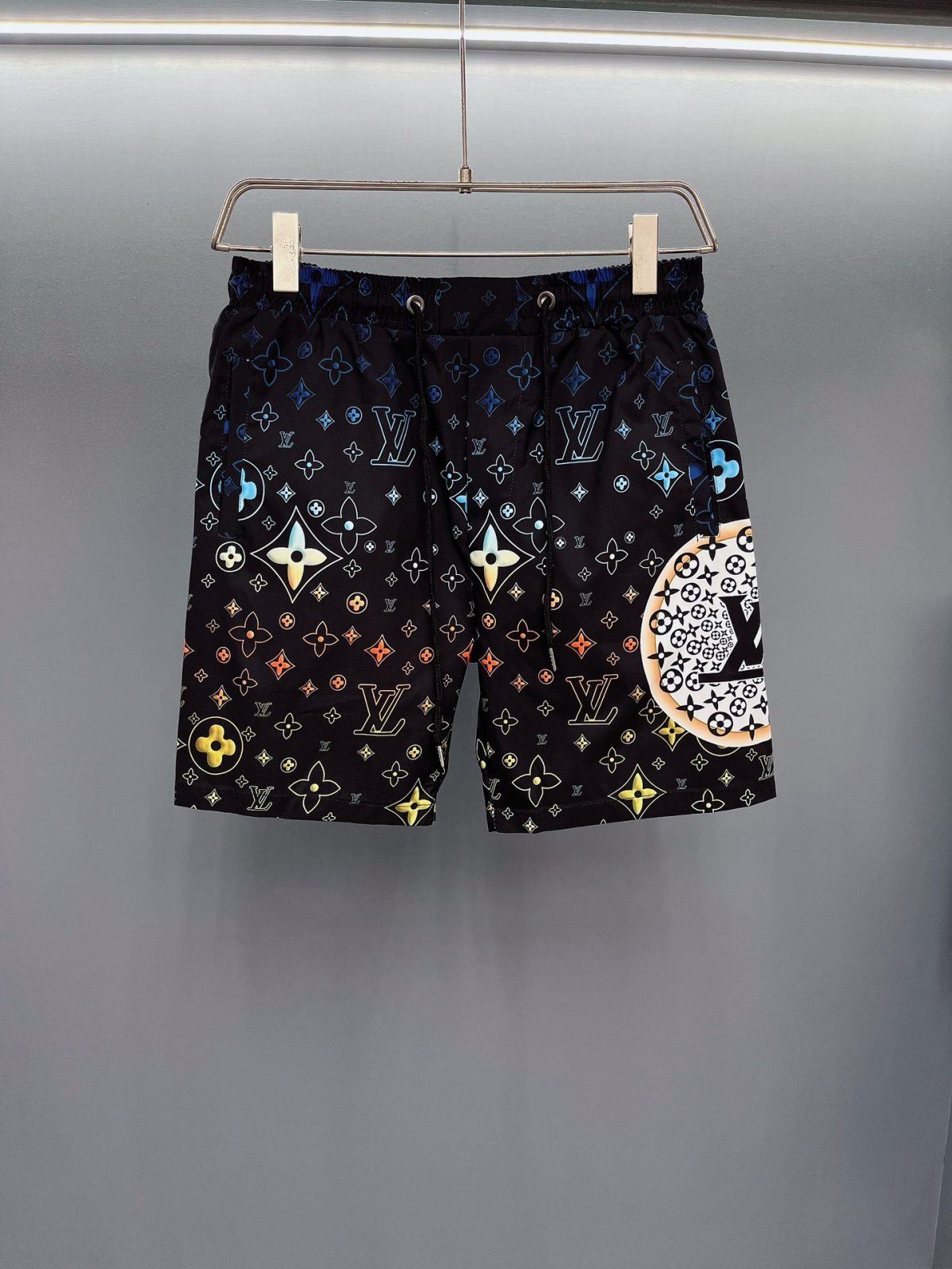 Louis Vuitton Beach Pants Size M-XXXL - Image 1