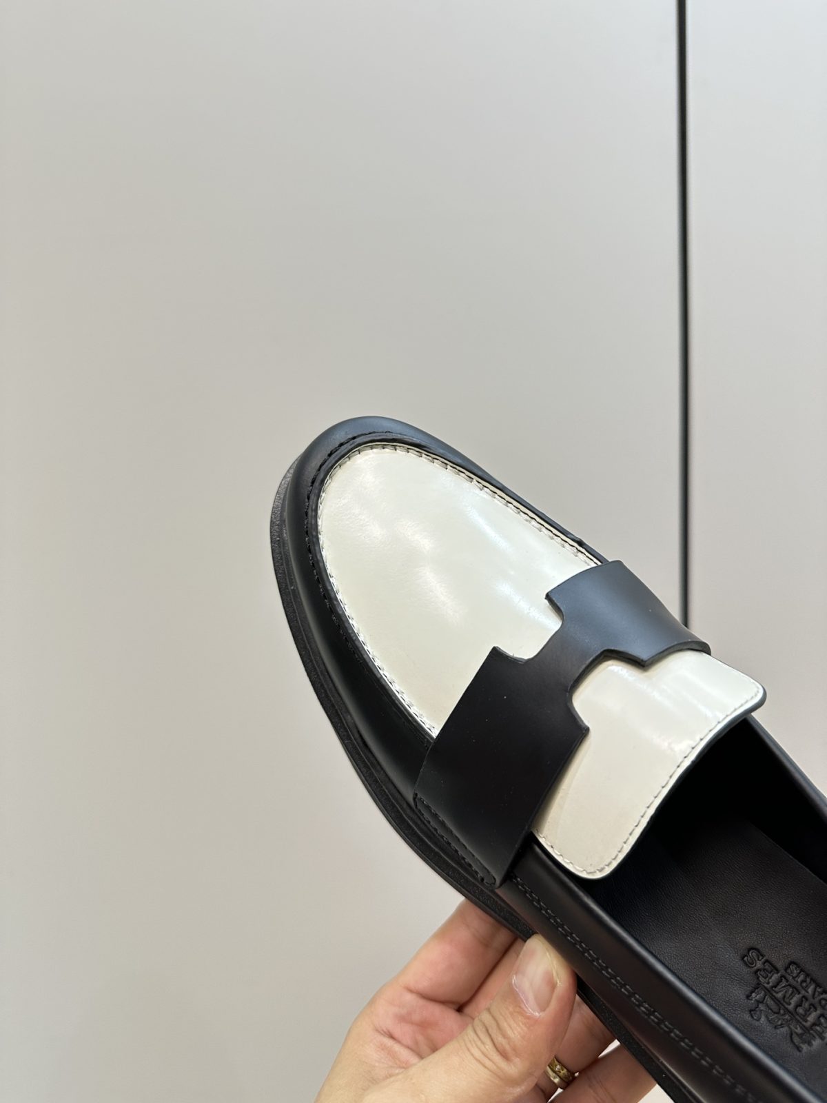 Hermes Women Loafers Size 36-40 - Image 7