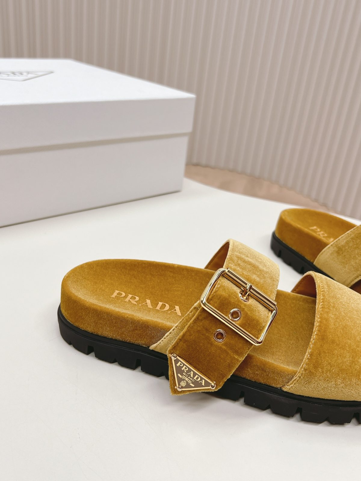 Prada 2024ss Slippers Size 36-40 - Image 8