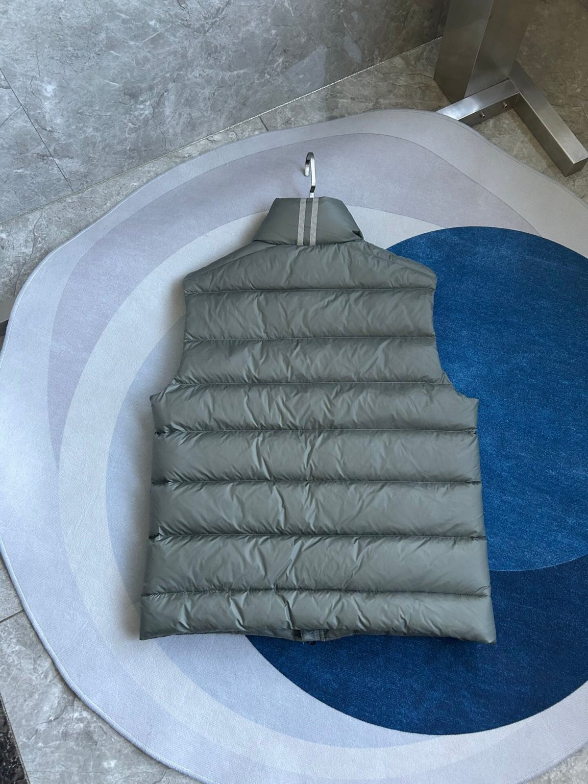 Canada Goose E2229 Crofton Vest-WD Men Winter Vest Size S-XXL - Image 6