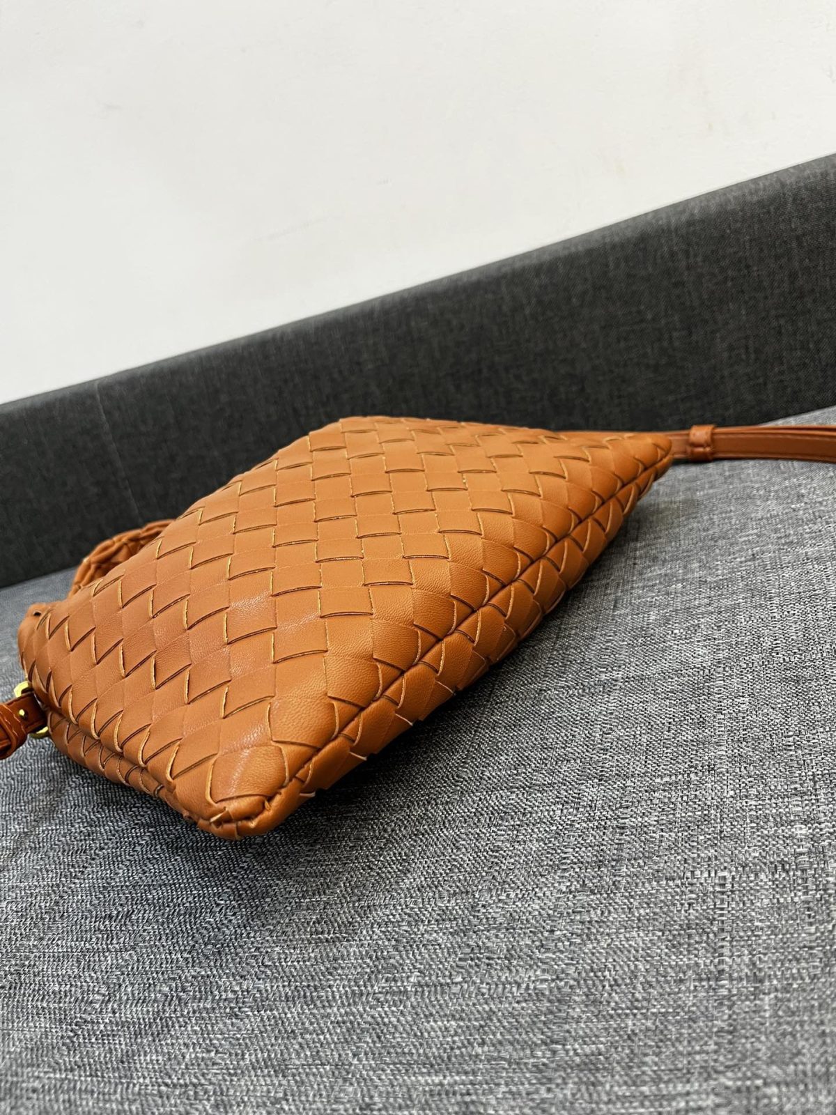 Copy Bottega Veneta HO Shoulder Bags 28*17cm - Image 6