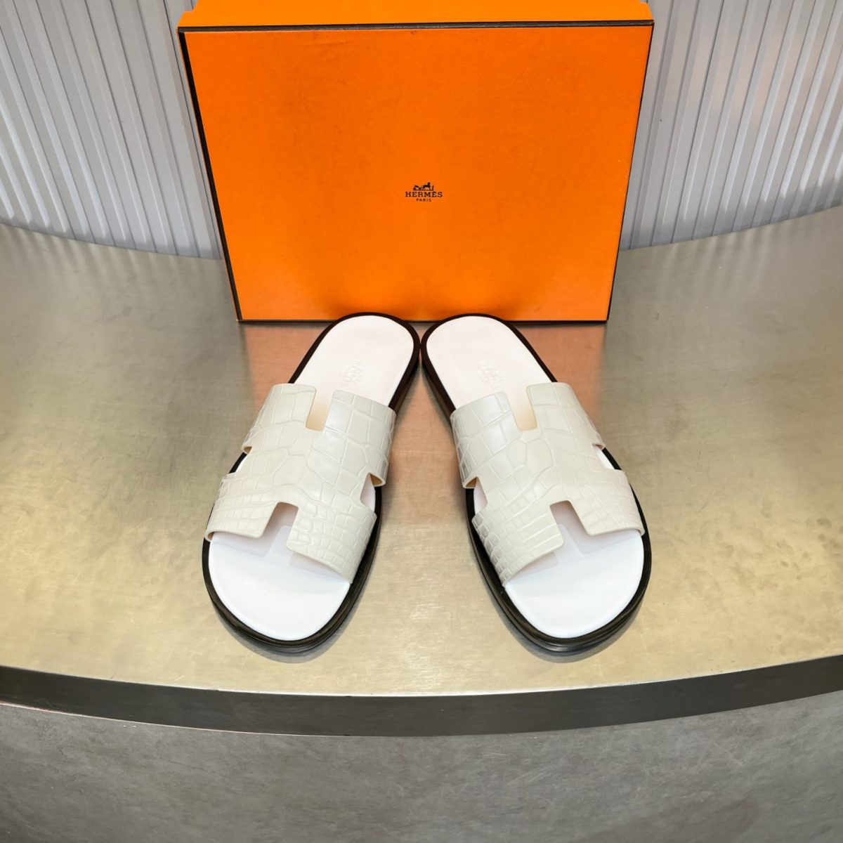 Hermes lzmir Sandals Size 40-45 - Image 2