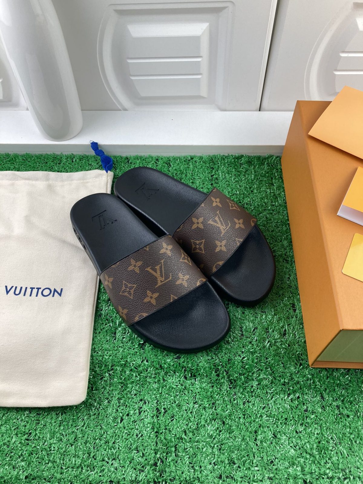 Louis Vuitton 2024ss Candy Series Slippers Size 36-45 - Image 2
