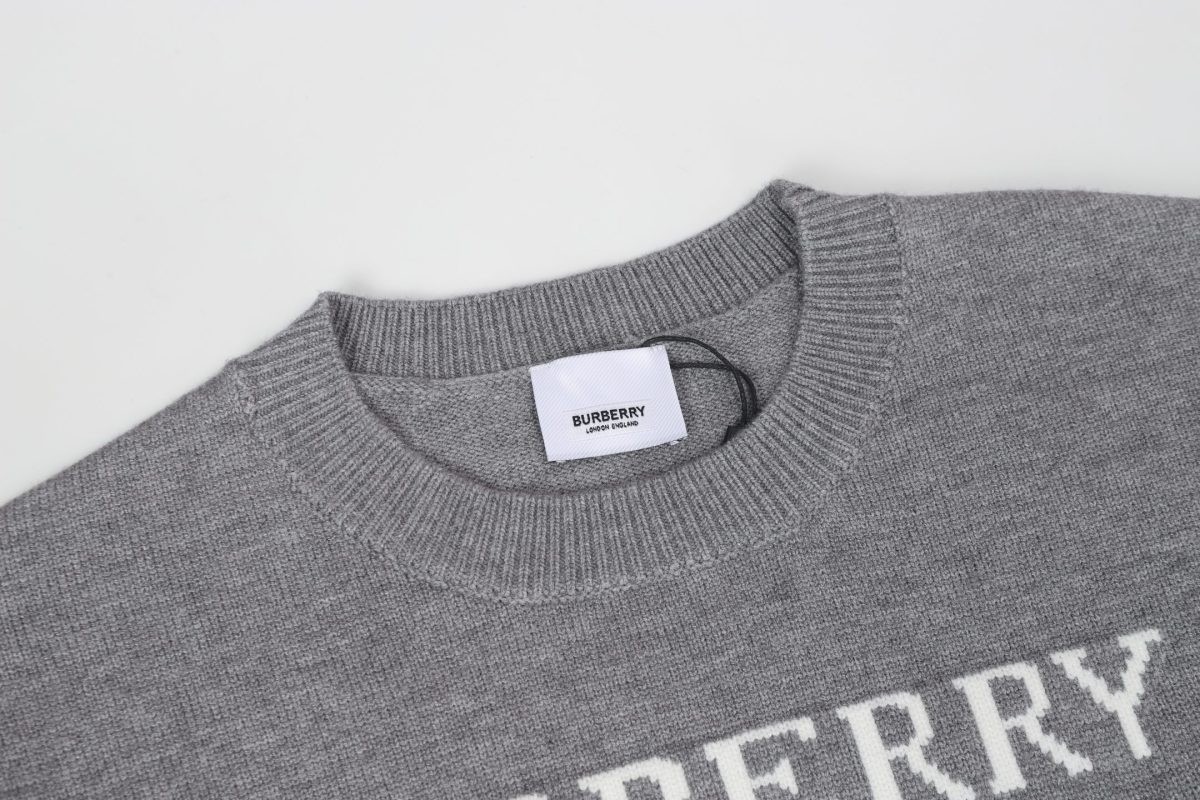 Burberry Unisex Sweatshirt Size S-L - Image 3