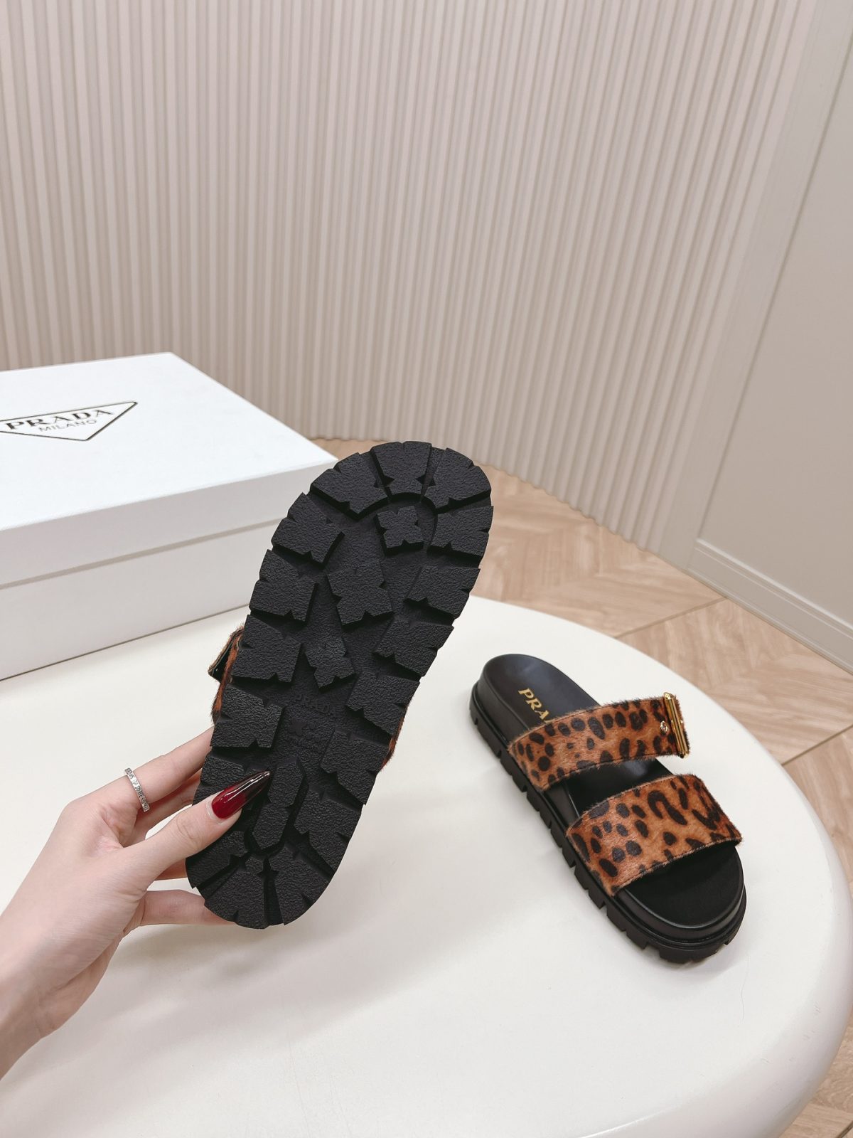 Prada 2024ss Slippers Size 36-40 - Image 9