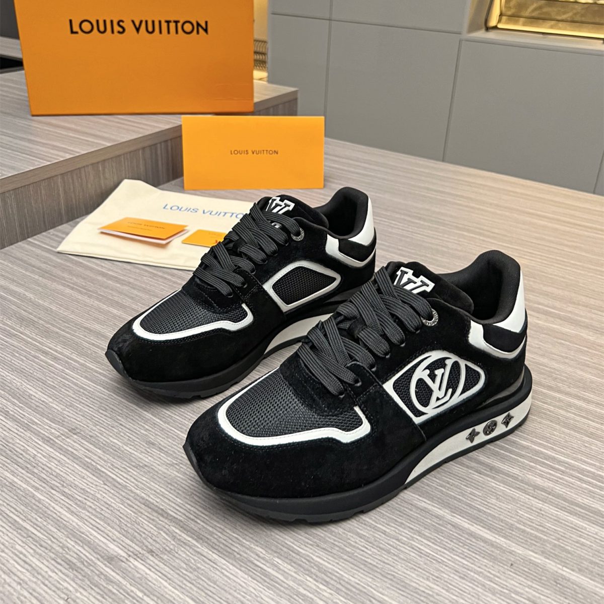 Louis Vuitton 2024ss Runaway Sneaker Size 40-46 - Image 1