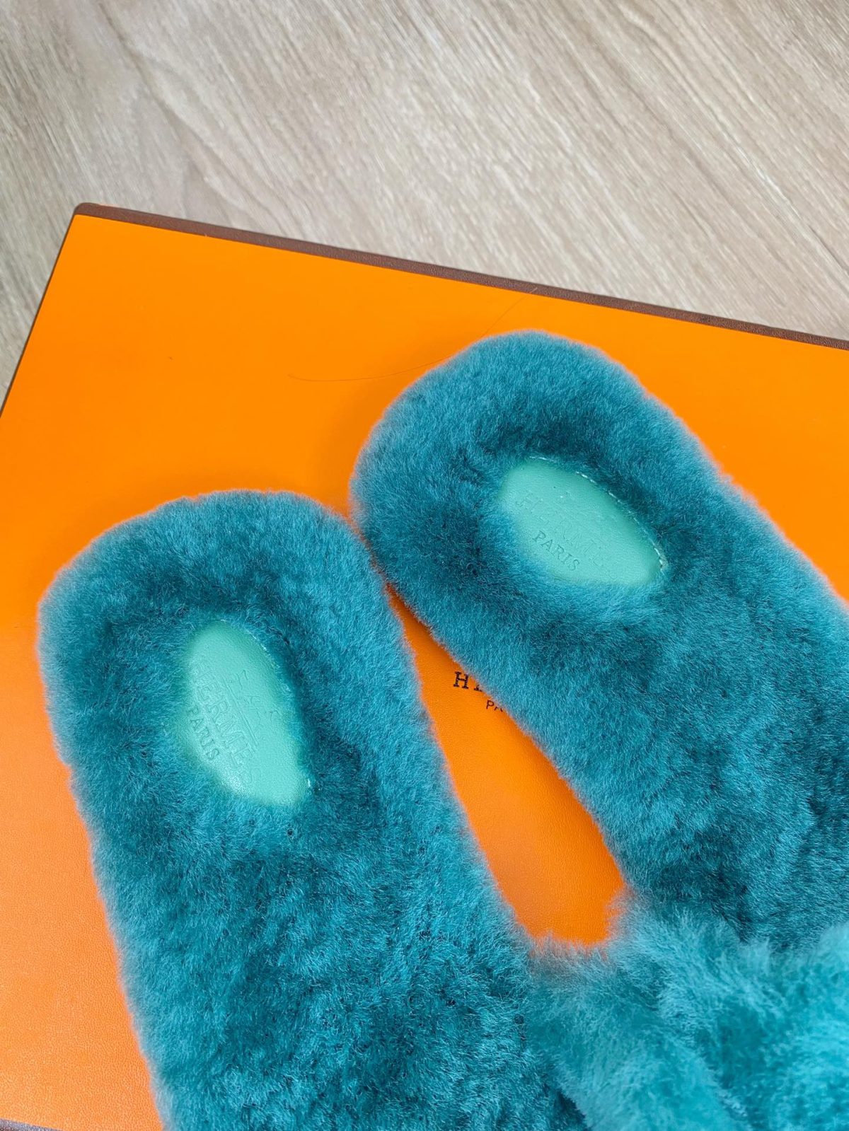 Hermes 23fw Women Winter Slippers Size 36-40 - Image 6