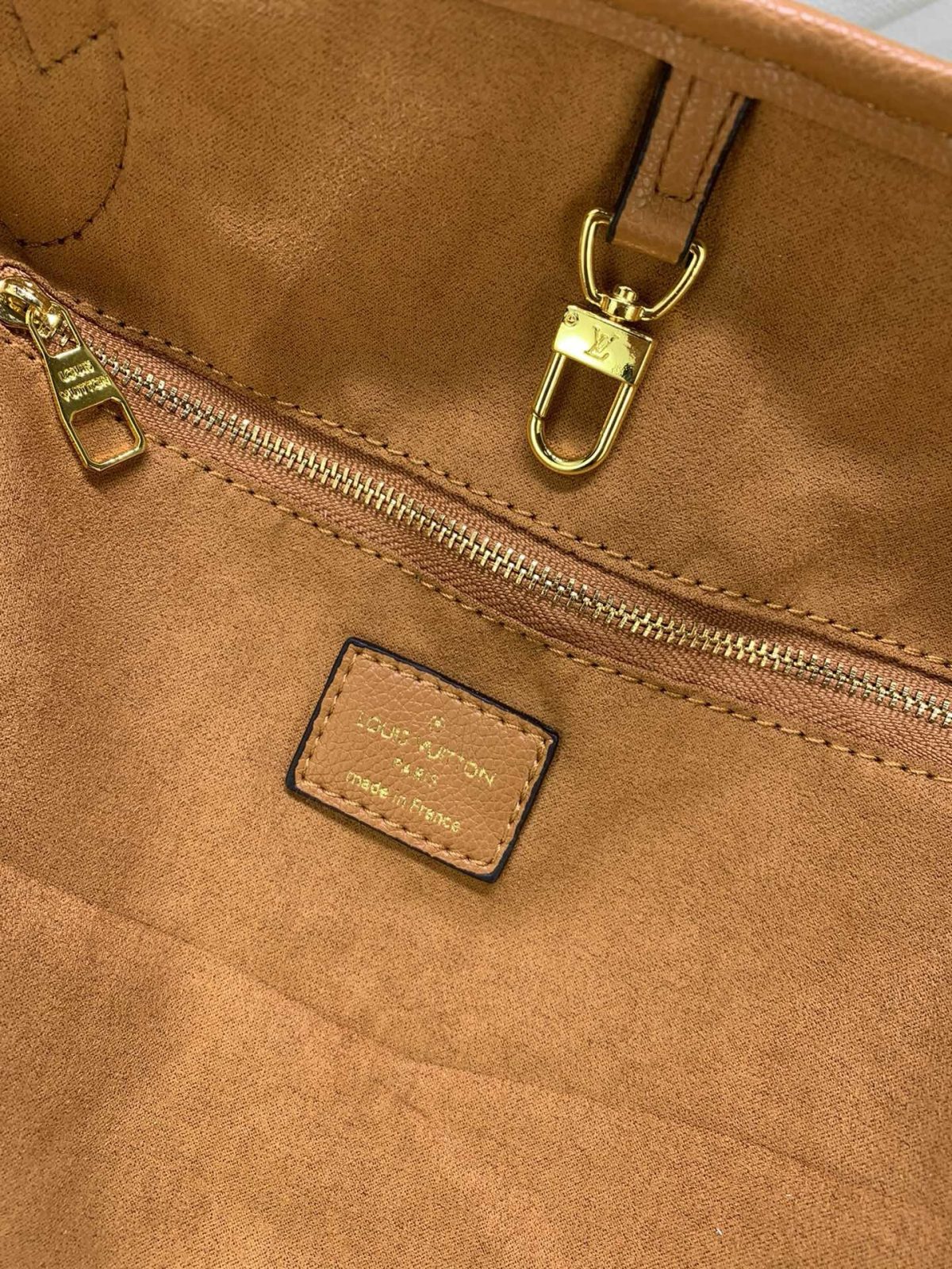 Louis Vuitton Shopping Bags 31*28*14cm - Image 8