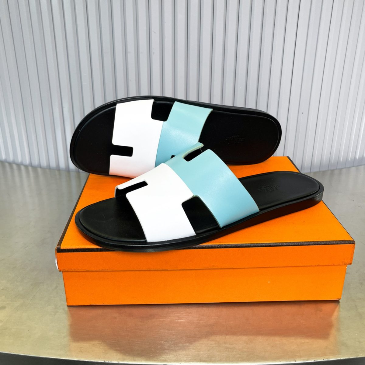 Hermes lzmir Sandals Size 40-45 - Image 3