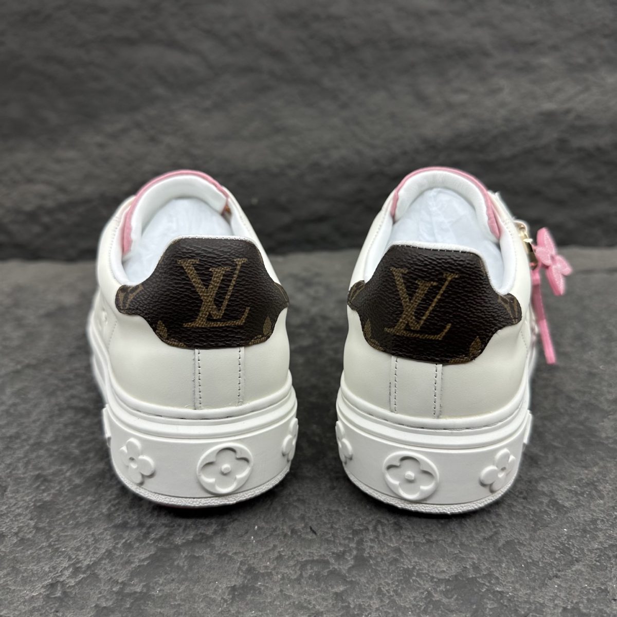 Louis Vuitton Time Out Sneaker Size 36-46 - Image 8
