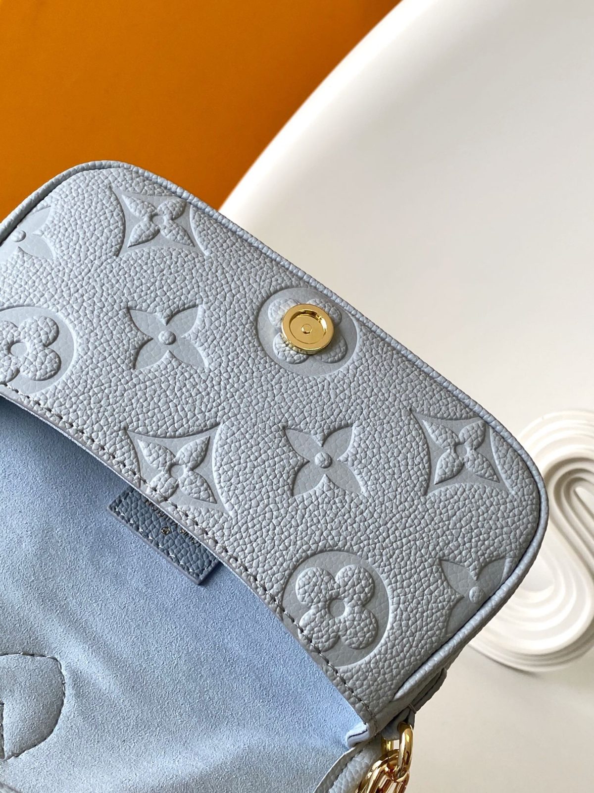 Louis Vuitton M83592 Nano Diane Women Shoulder Bags Size 19*10.5*6cm - Image 7