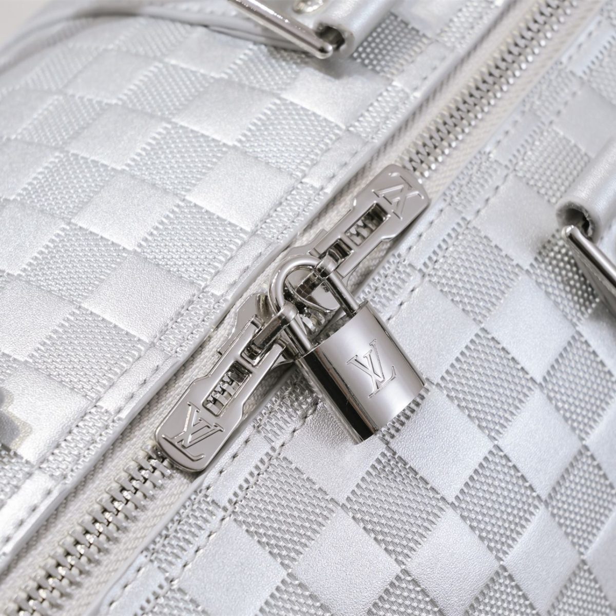 Louis Vuitton Keepall Travel Bags Size 50*29*23cm - Image 5