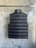Canada Goose E2229 Crofton Vest-WD Men Winter Vest Size S-XXL - Image 2