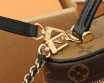 Louis Vuitton M47125 Vanity Chain Pouch Shoulder Bags Size 19*11*6cm - Image 7