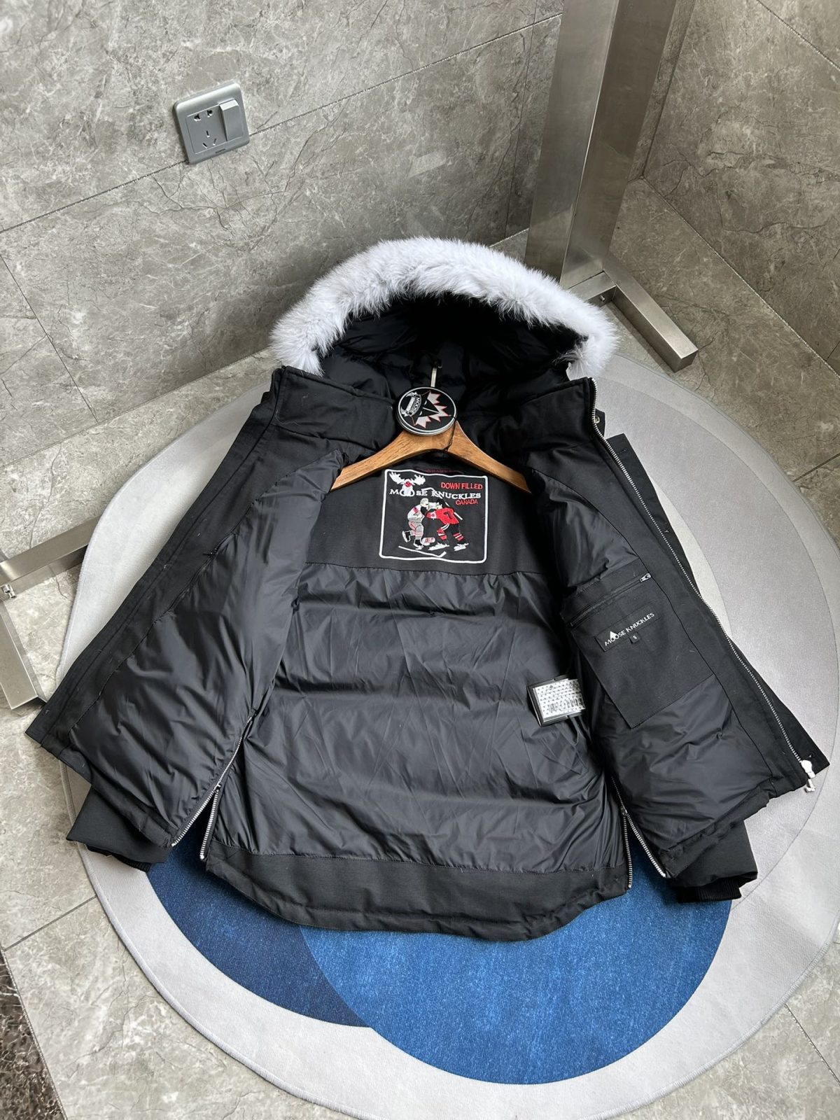 Moose Knuckles 06 Men Winter Jacket Size S-XXL - Image 4