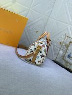 Louis Vuitton Monogram Eclipse Reverse Keepall 25 Travel Bags Size 25*15*11cm - Image 5