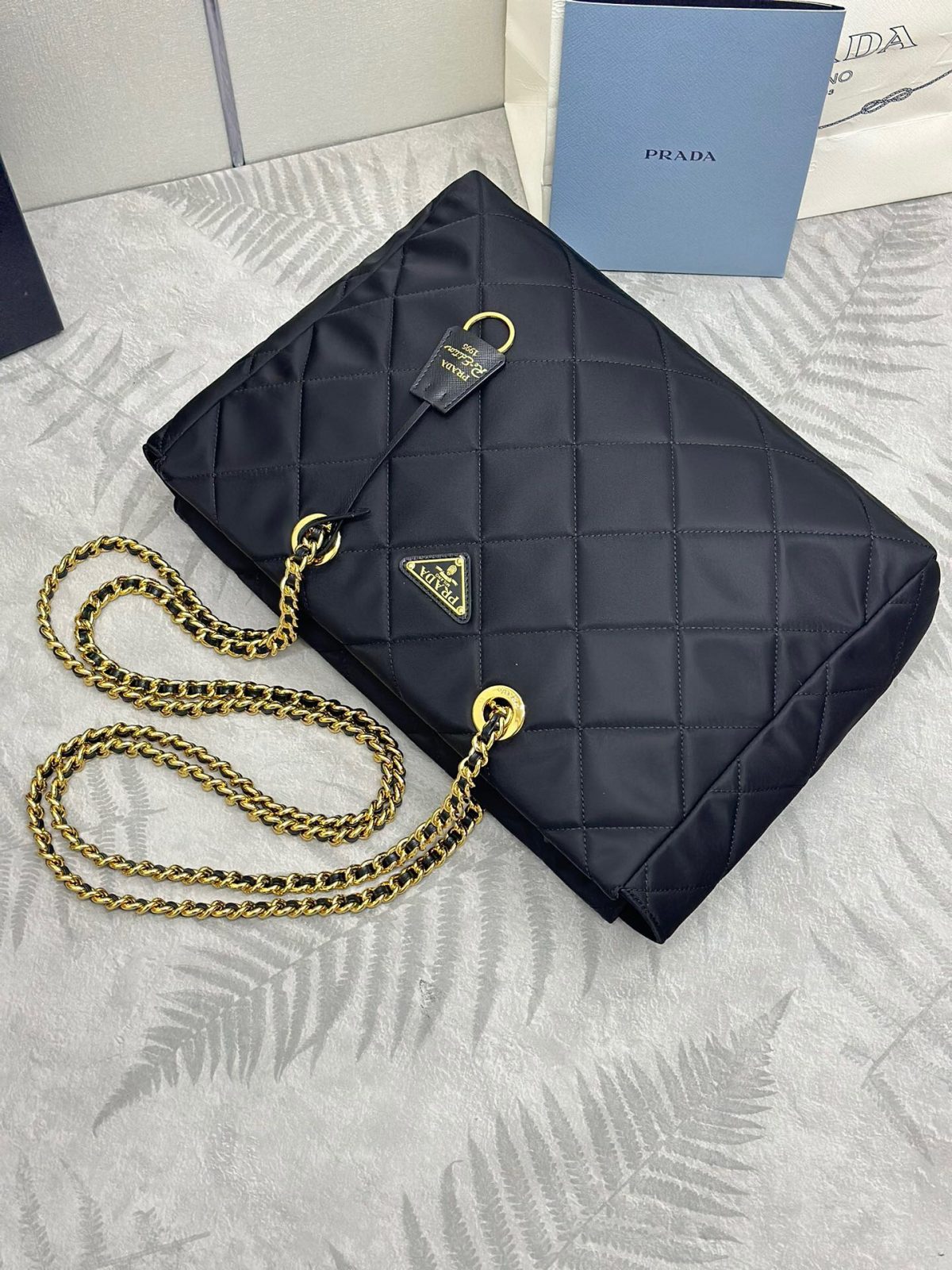 Prada 1BG467 Re-Edition 1995 Chaîne large Re-Nylon bag Size 35*25*9cm - Image 6
