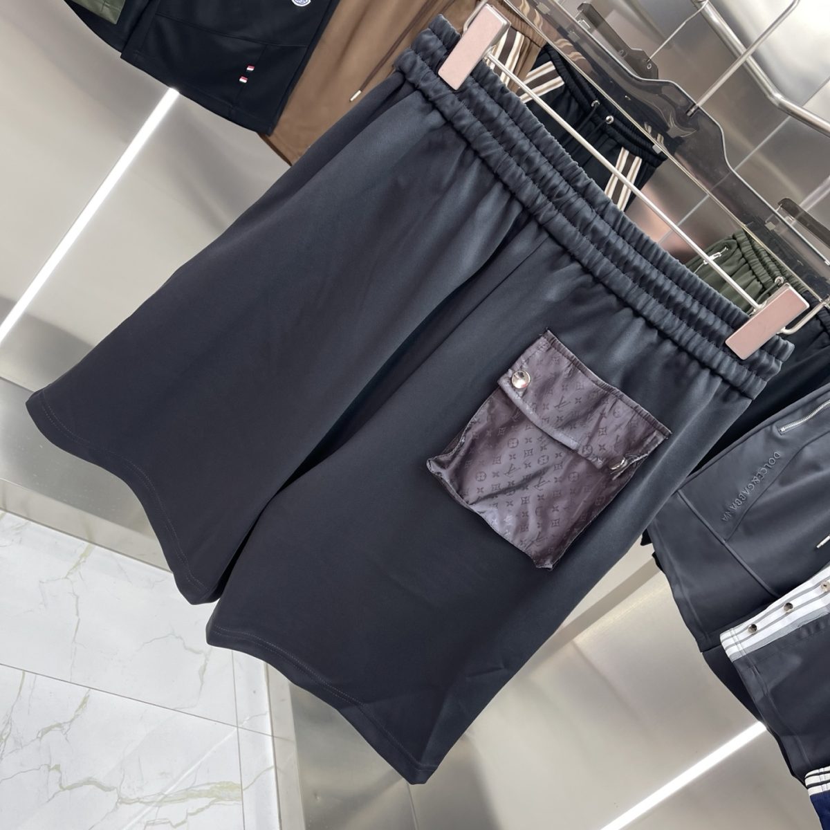 Louis Vuitton Shorts M-3XL - Image 2