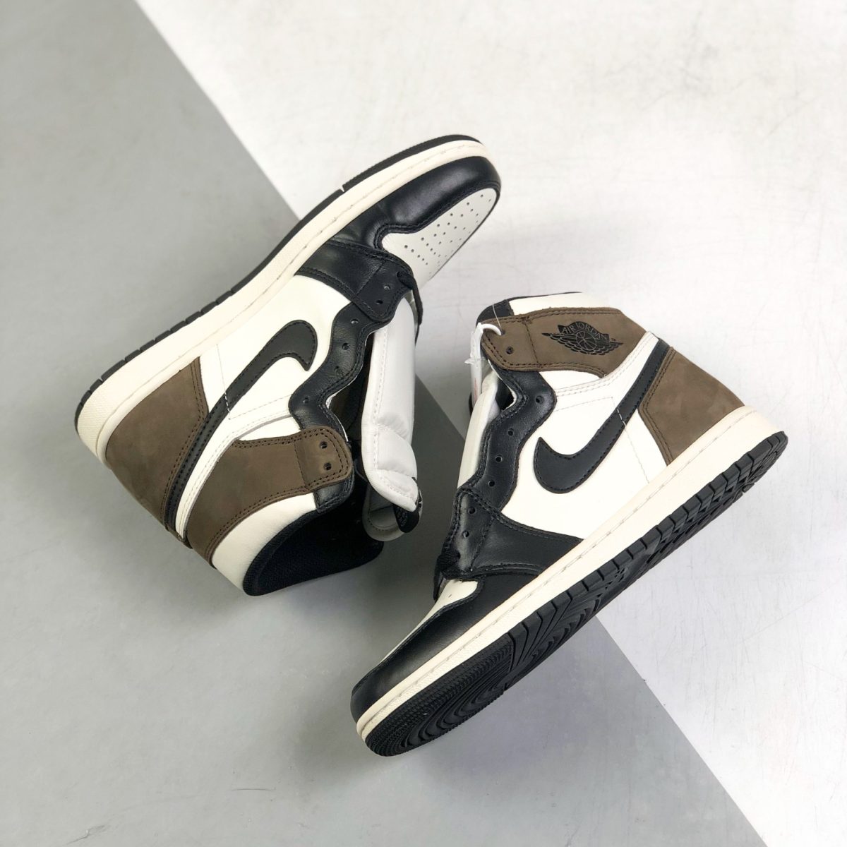 Nike Air Jordan 1 High Top Sneakers Shoes Gr. 36-46 - Image 5
