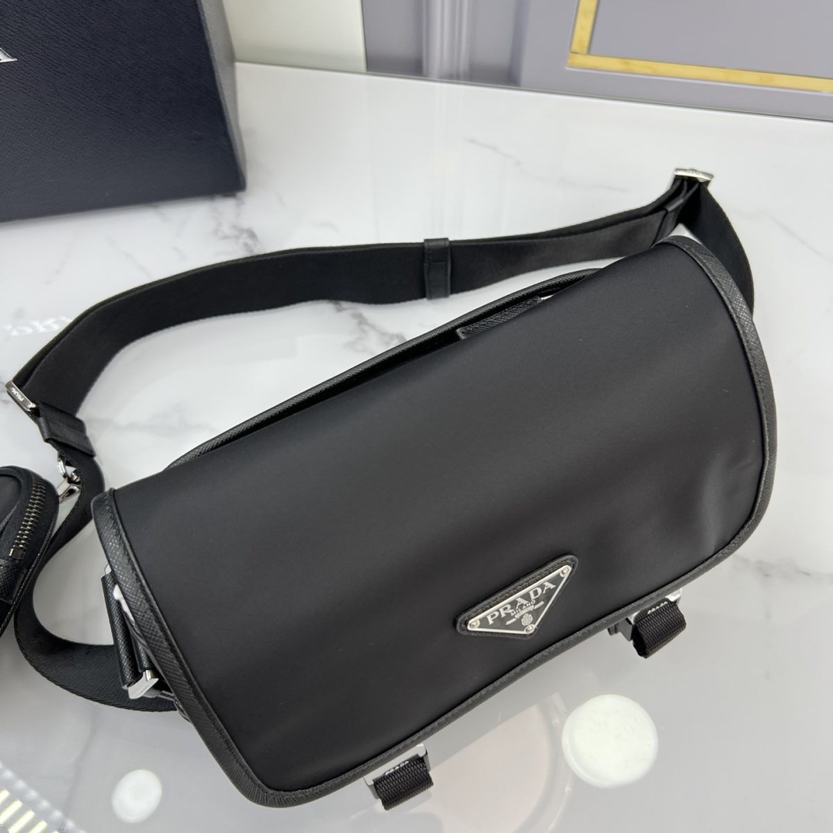 Prada 2VD034 Re-Nylon and Saffiano Leather Shoulder Bags Size 22*16*8.5cm - Image 8