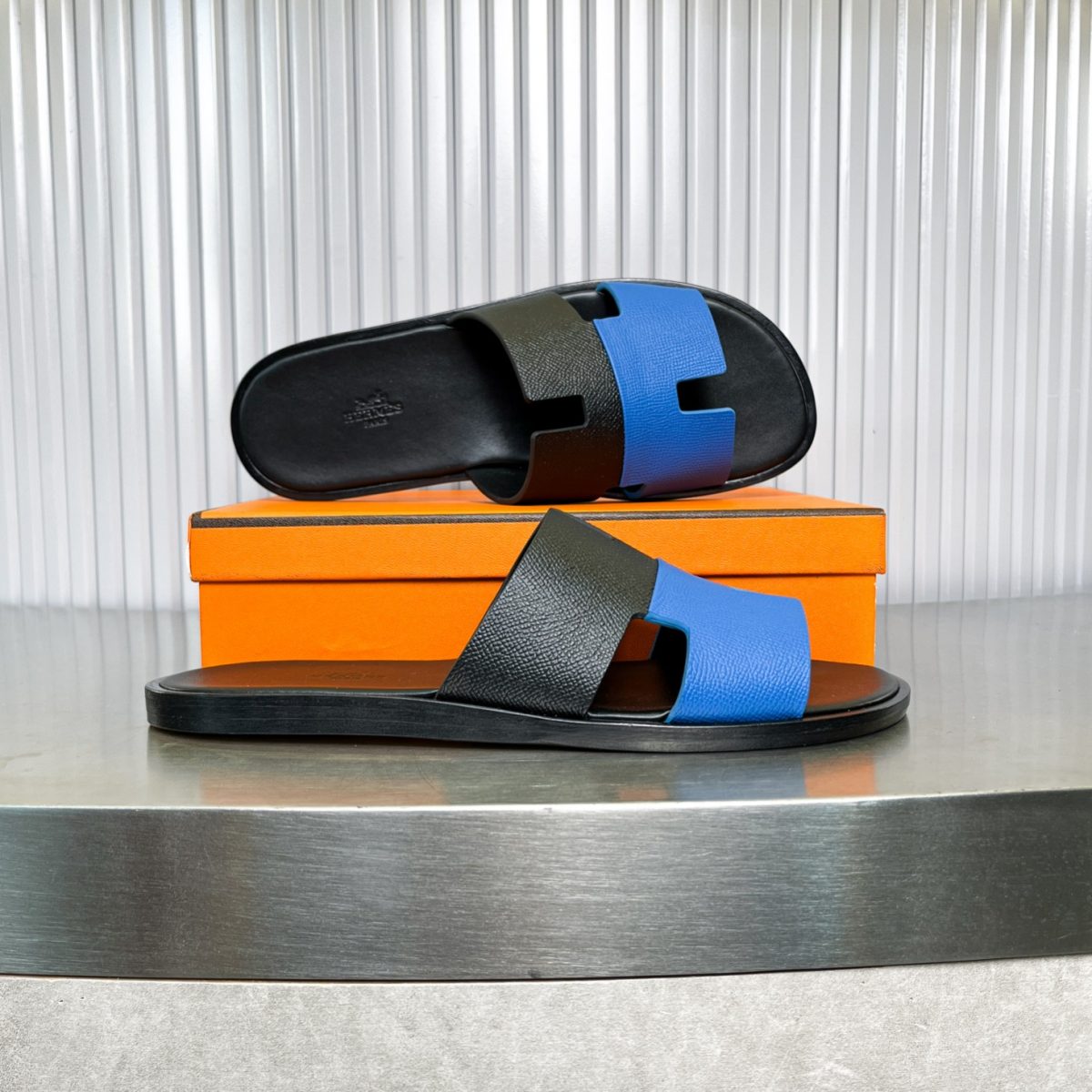 Hermes lzmir Sandals Size 40-45 - Image 4