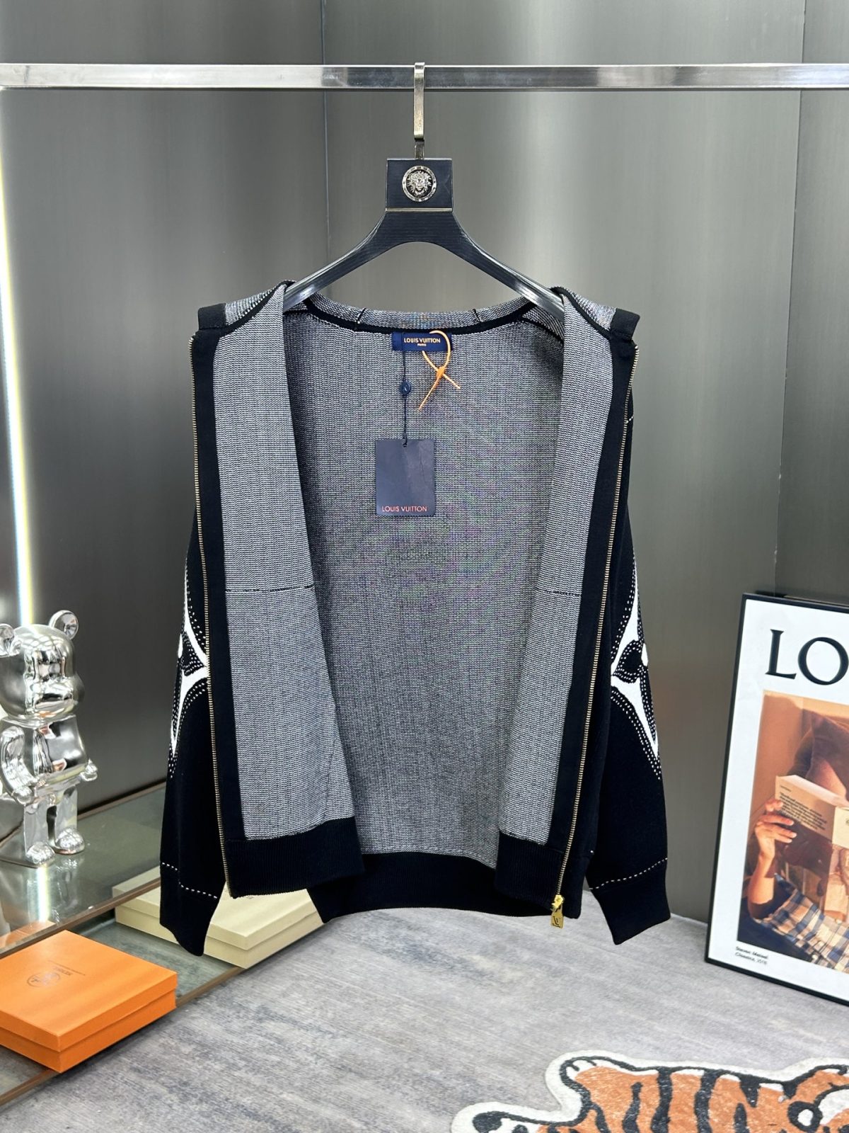Louis Vuitton Unisex Jacket Size S-XL - Image 10