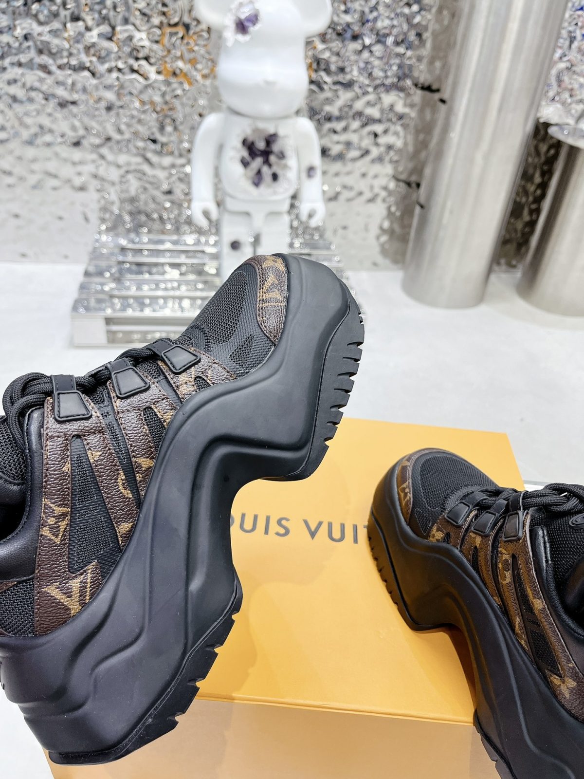 Louis Vuitton Cruise23 Archlight 2.0 Sneaker Size 36-41 - Image 7