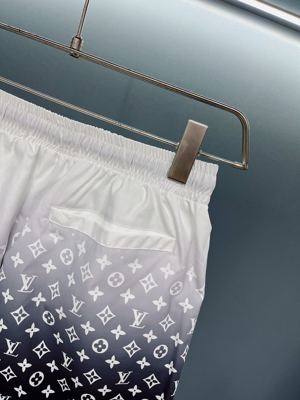Louis Vuitton Beach Pants Size M-XXXL - Image 9