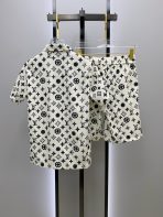 Louis Vuitton Sommeranzug Size M-XXL - Image 11