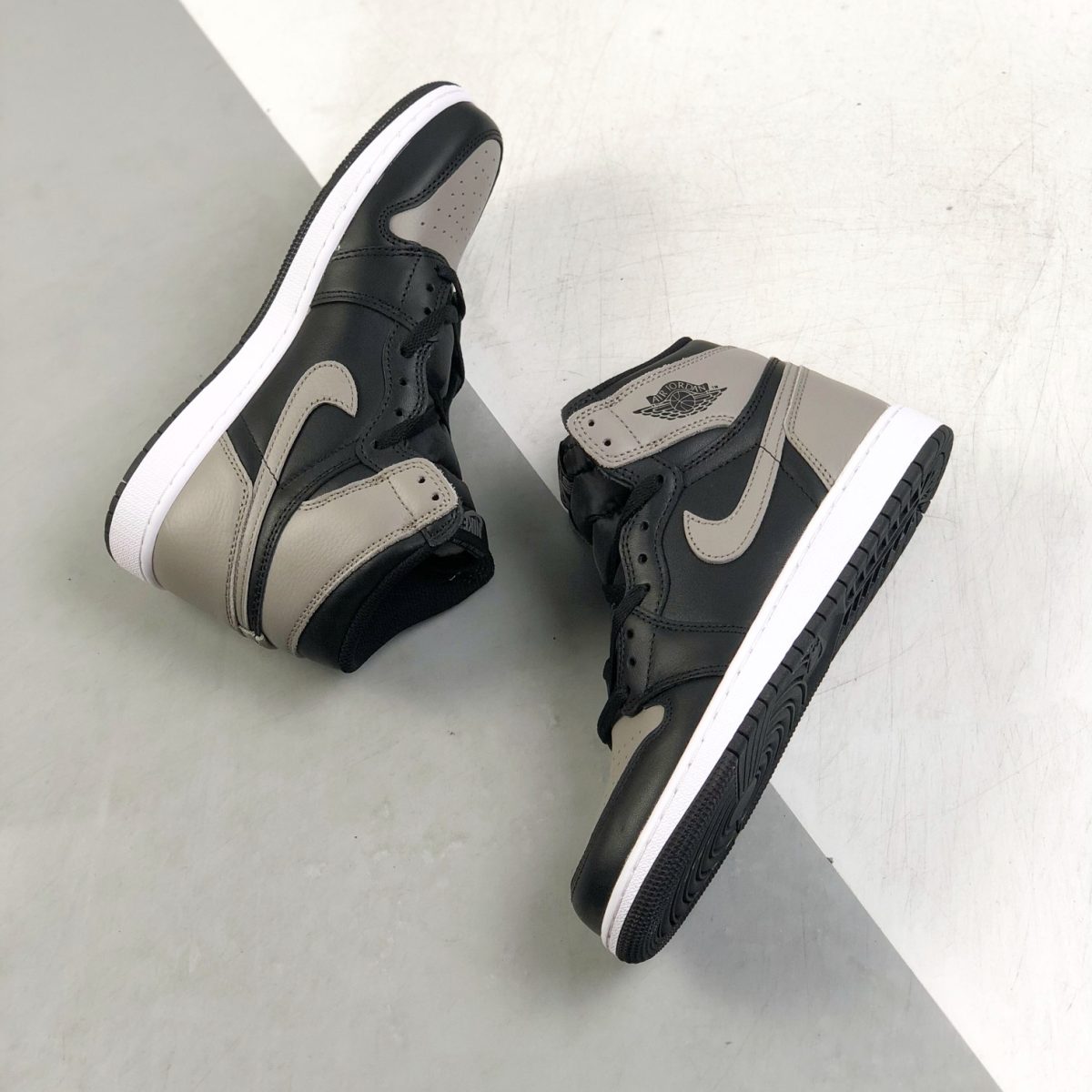 Nike Air Jordan 1 High Top Sneakers Shoes Gr. 36-46 - Image 5