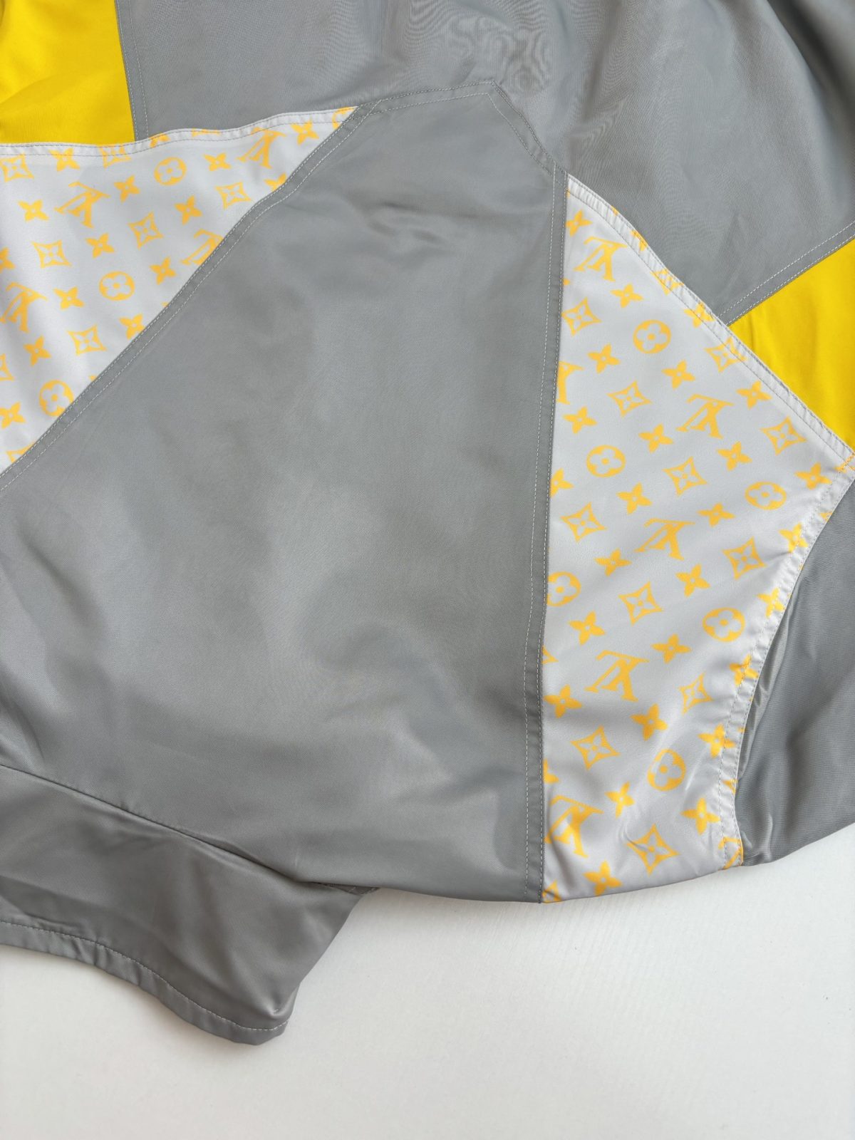 Louis Vuitton Unisex Jacket Size S-XL - Image 8