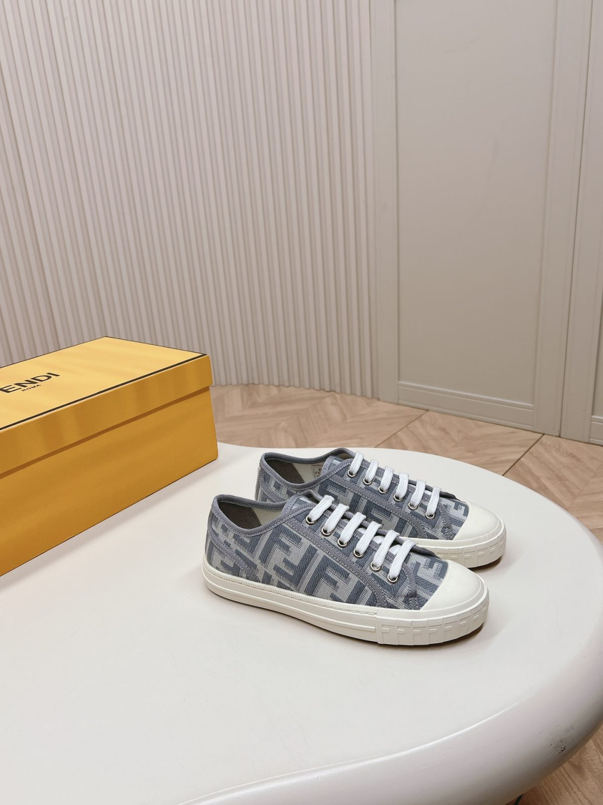 Fendi 2024ss New arrival Sneaker Size 36-40 - Image 2
