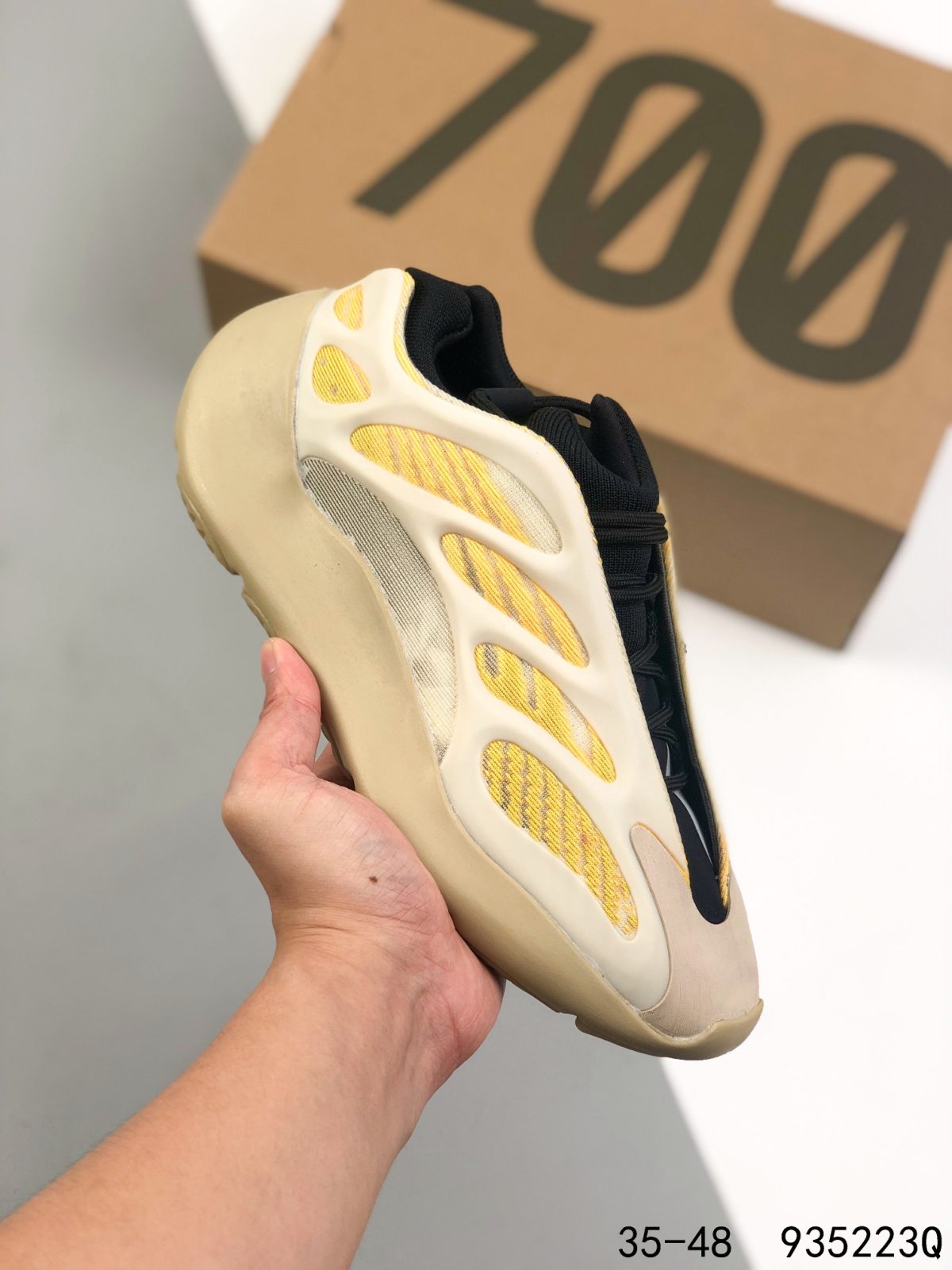Yeezy 700 V3 Mens/Women's Sneakers Shoes 35 - 48 - Image 1