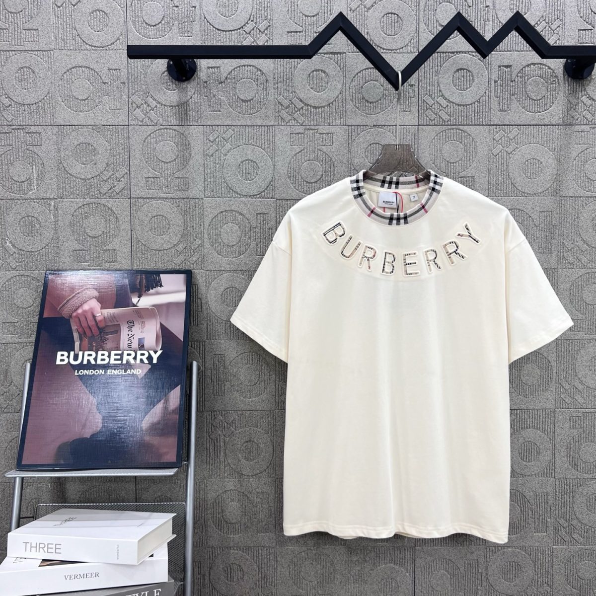 Burberry Logo T Shirt Size XS-L - Image 1