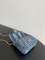 Fendi Baguette Shoulder Bags Small 19*10*4cm - Image 9