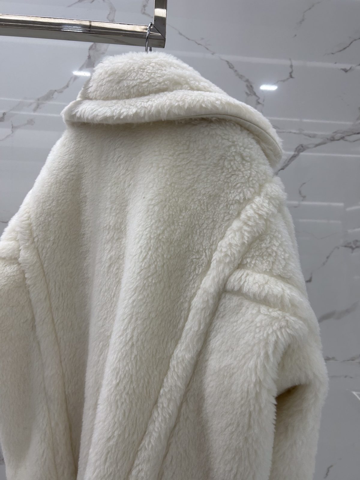 Max Mara Teddy fur Short coat Size XS-M - Image 8